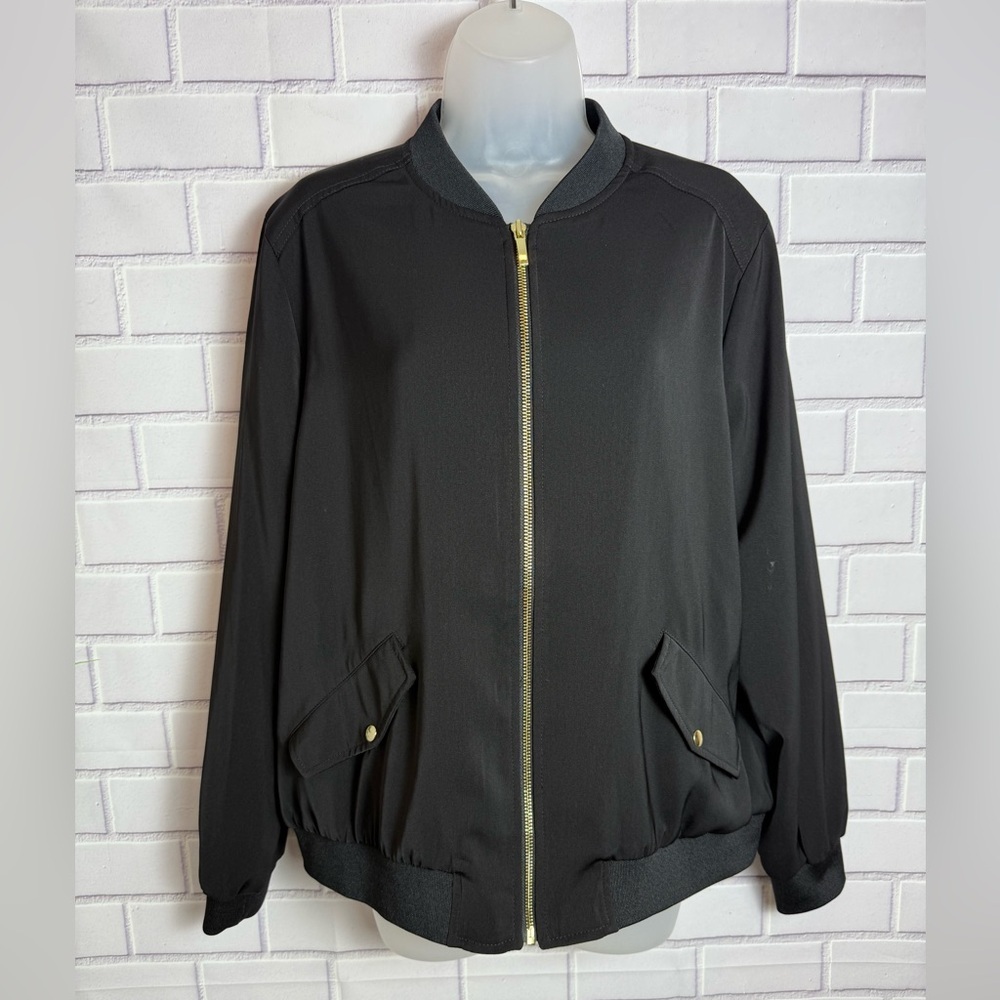 Susan Graver Classic Black Bomber minimalist Jacket with Gold Zipper/size M